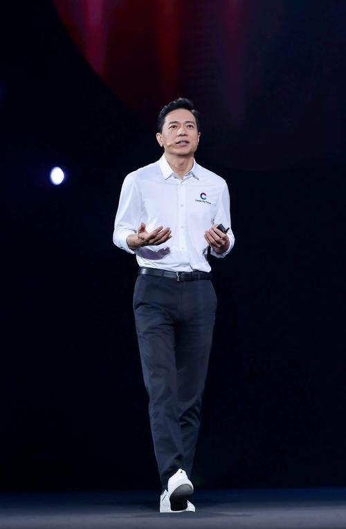 李彦宏如何定义人工智能？-第1张图片-广州国自机器人