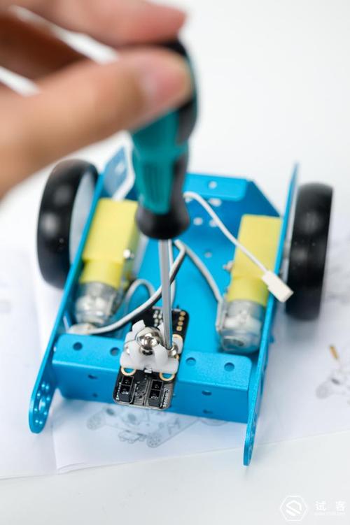 mbot机器人拼装难不难?新手能搞定吗?-第3张图片-广州国自机器人 mbot机器人拼装难不难?新手能搞定吗?-第3张图片-广州国自机器人