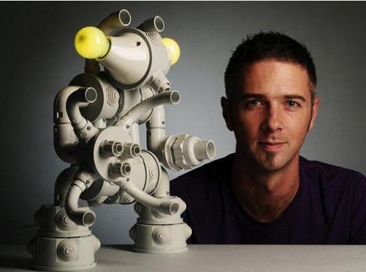 罗伯特与机器人，谁才是真正的主角？-第1张图片-广州国自机器人