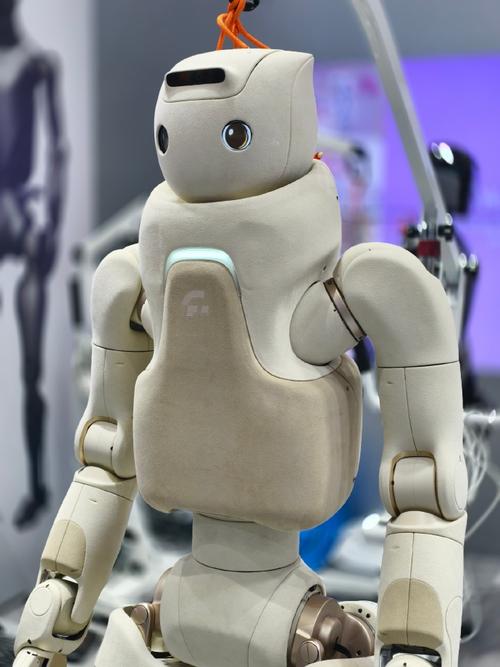 Henry是AI机器人，它能做什么？-第1张图片-广州国自机器人