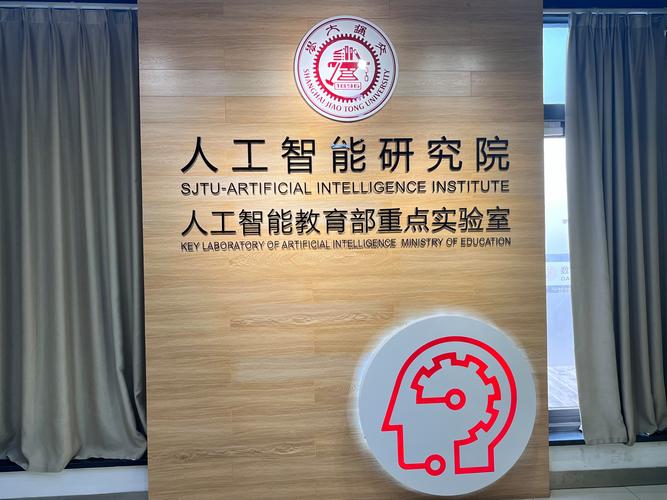 学生创办AI公司，如何突破经验与资源瓶颈？-第2张图片-广州国自机器人