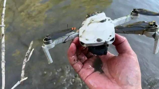 大疆无人机精灵4落水-第1张图片-广州国自机器人 大疆无人机精灵4落水-第1张图片-广州国自机器人