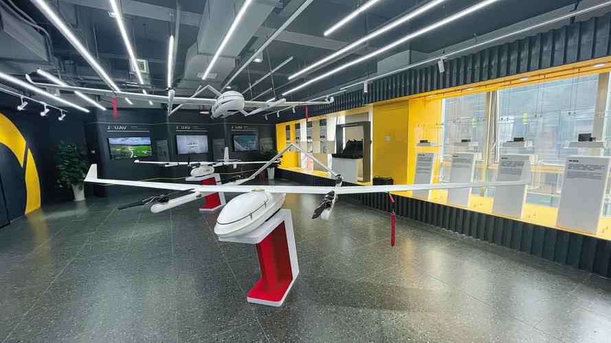 成都无人机玩具实体店-第1张图片-广州国自机器人