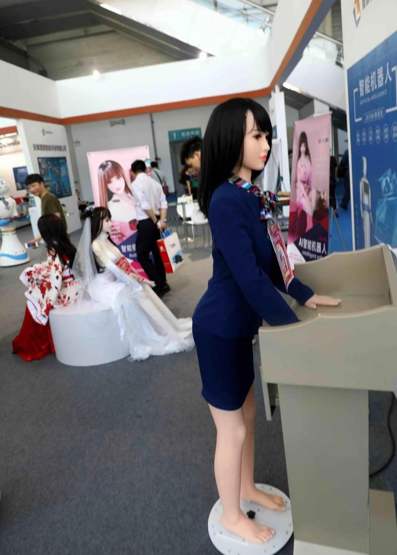 机器人美女售价究竟几何?-第1张图片-广州国自机器人 机器人美女售价究竟几何?-第1张图片-广州国自机器人