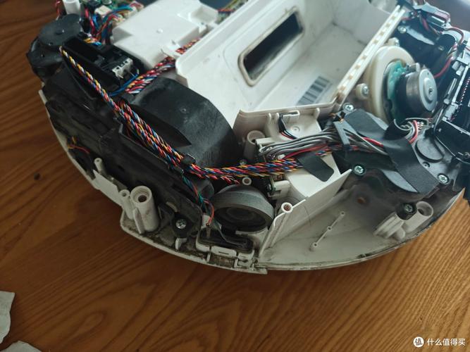 科沃斯扫地机器人拆卸-第2张图片-广州国自机器人