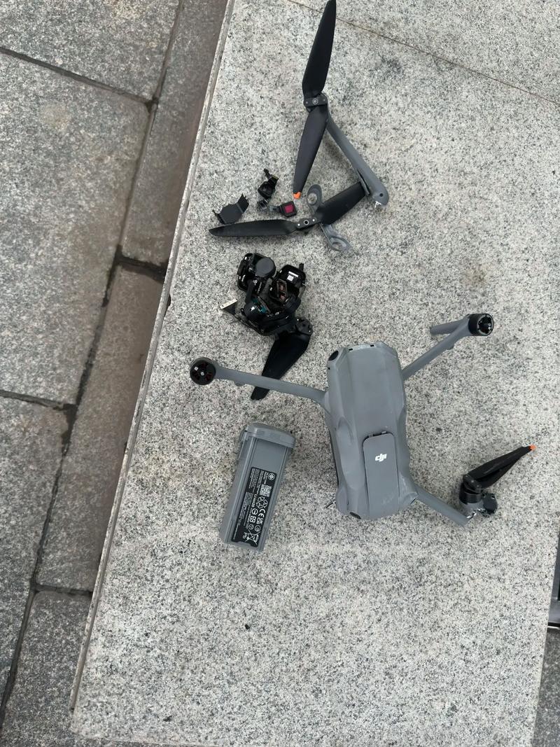 大疆无人机空中突没电，咋办？-第1张图片-广州国自机器人