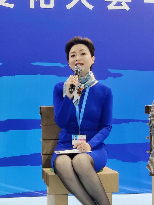 杨澜探寻人工智能，未来之路在何方？-第3张图片-广州国自机器人