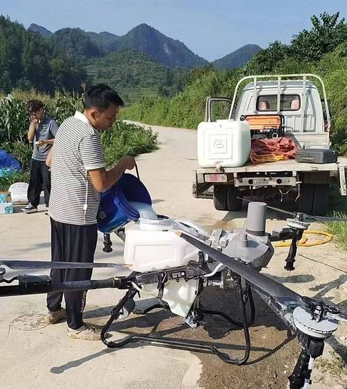 无人机机长如何转型植保驾驶员?-第1张图片-广州国自机器人 无人机机长如何转型植保驾驶员?-第1张图片-广州国自机器人