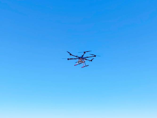 无人机如何实现空中悬停?-第2张图片-广州国自机器人 无人机如何实现空中悬停?-第2张图片-广州国自机器人