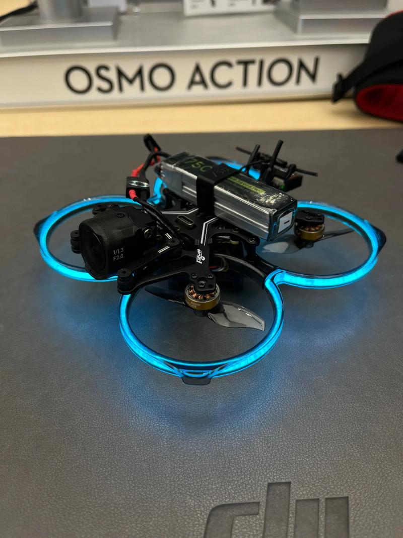 自制遥控无人机视频怎么拍的?-第1张图片-广州国自机器人 自制遥控无人机视频怎么拍的?-第1张图片-广州国自机器人