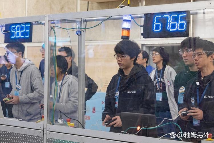 华东师范大学机器人有何研究特色？-第3张图片-广州国自机器人