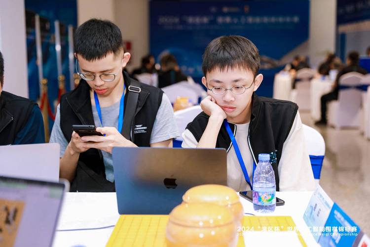 AI围棋巅峰对决,谁执棋问鼎?-第1张图片-广州国自机器人 AI围棋巅峰对决,谁执棋问鼎?-第1张图片-广州国自机器人