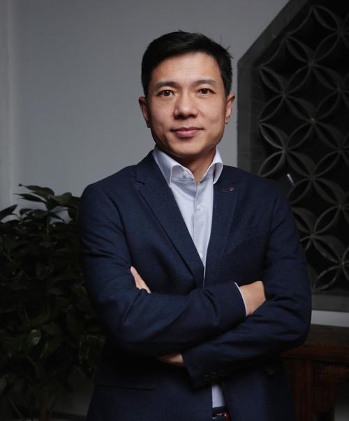 李彦宏如何定义人工智能汽车？-第3张图片-广州国自机器人