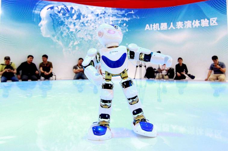 央视广告机器人如何精准投放广告？-第2张图片-广州国自机器人