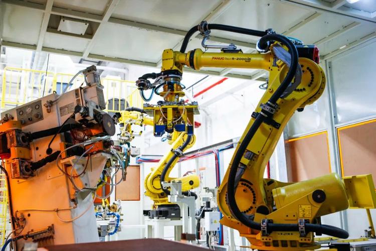 工业机器人与人工智能如何协同进化？-第2张图片-广州国自机器人