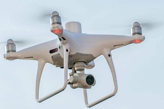 精灵四无人机机翼如何装卸？-第1张图片-广州国自机器人