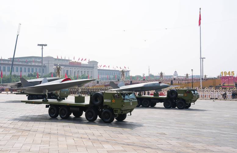 八一阅兵无人机有哪些-第3张图片-广州国自机器人